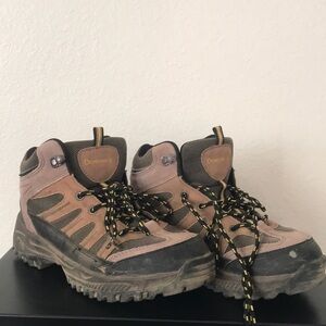 Little Kids Bearpaw Hiking Boots Size 5